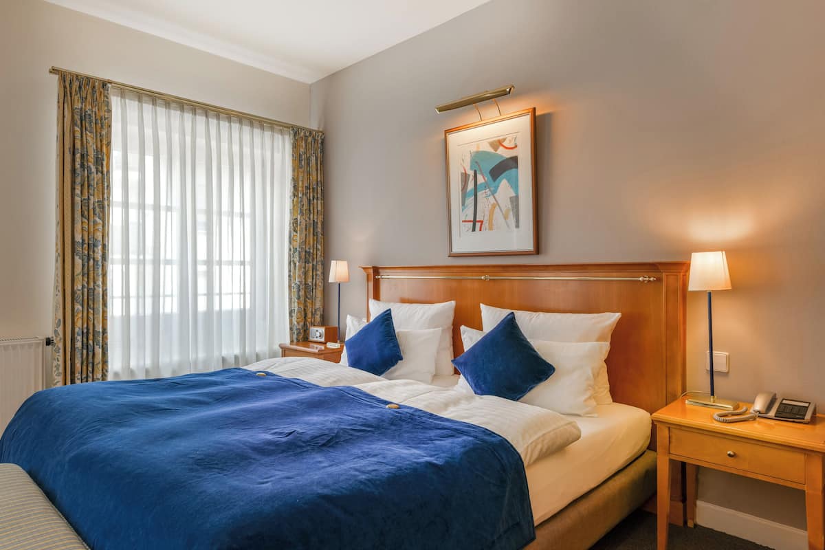 double room "small & fine" | 1 bedroom, premium bedding, down duvets, select comfort beds