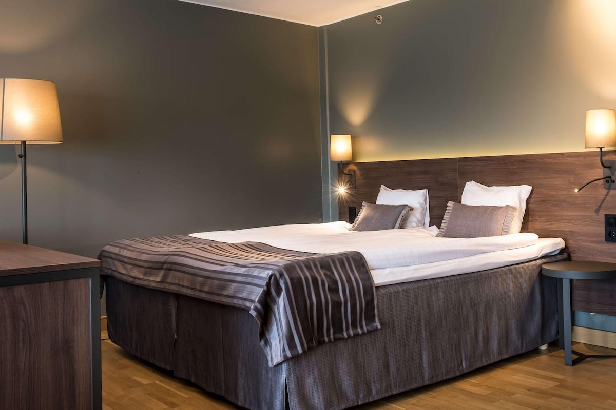 In-room safe, desk, blackout drapes, iron/ironing board