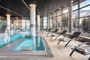 Couples treatment rooms, sauna, hot tub, steam room, body treatments