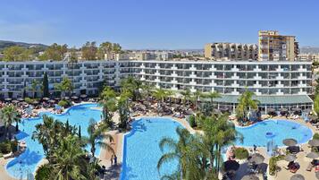 Indoor pool, 4 outdoor pools, sun loungers