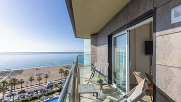 Suite Standard, vista mare (Sol, Frontal) | Terrazza/patio