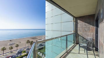 Standard Suite, Sea View (Sol, Frontal)