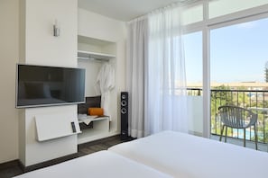Junior Suite (Sol) | In-room safe, blackout drapes, free WiFi, bed sheets - Sol Principe (Torremolinos)