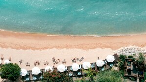 鄰近海灘、免費海灘小屋、躺椅、遮陽傘