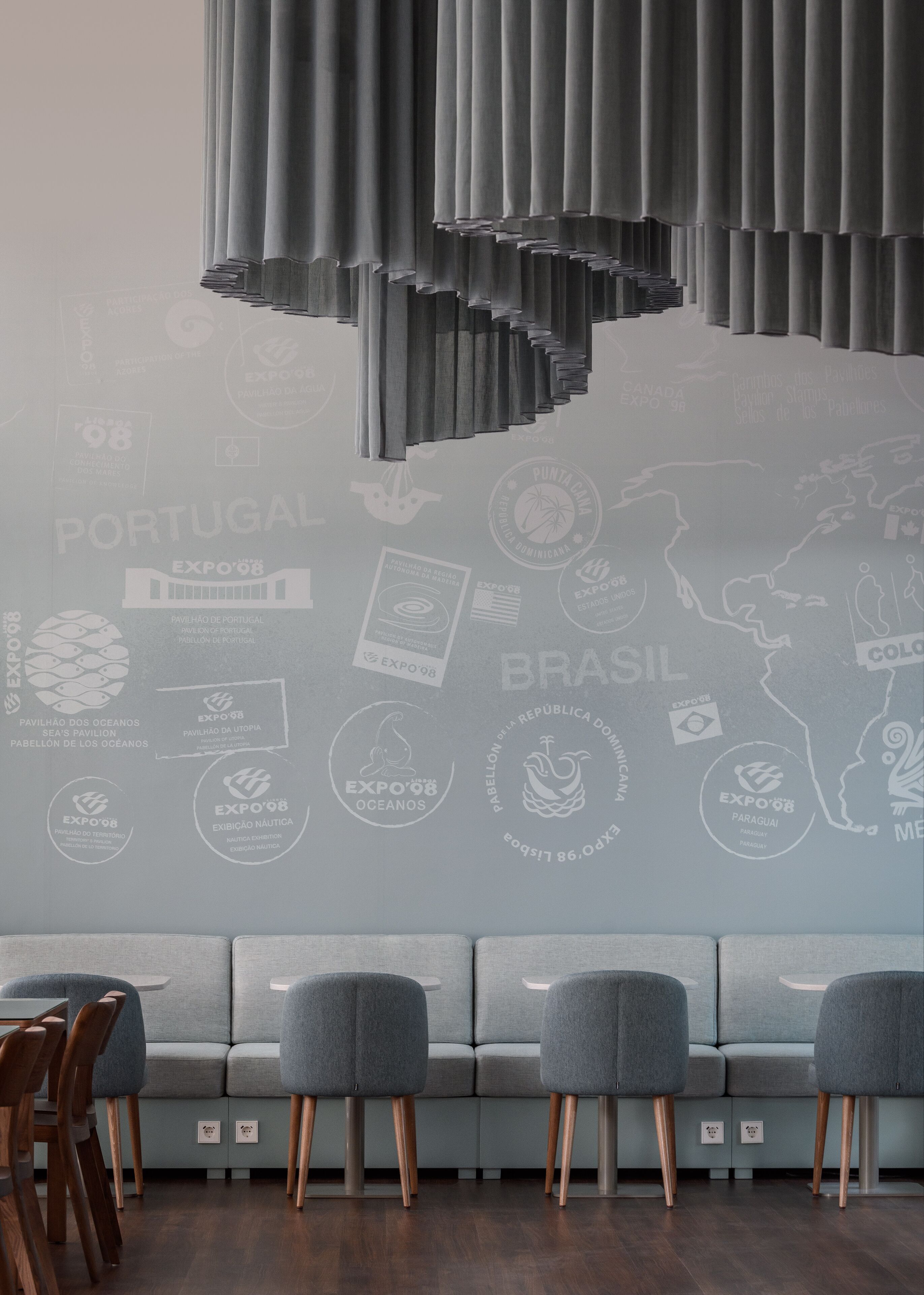 breakfast, lunch and dinner served