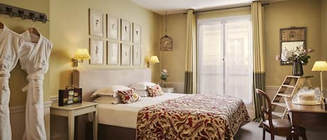 Junior Suite Sainte-Beuve | Premium bedding, pillow-top beds, minibar, in-room safe