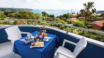 Junior Studio Suite, Sea View | View from room