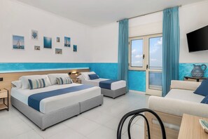 Junior Studio Suite, Sea View | Minibar, desk, laptop workspace, cribs/infant beds - Hotel Blu Eden (Praia a Mare)