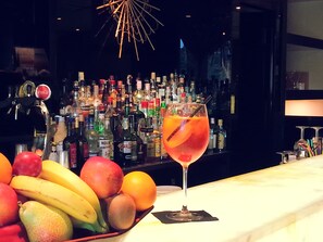 Bar (in der Unterkunft)