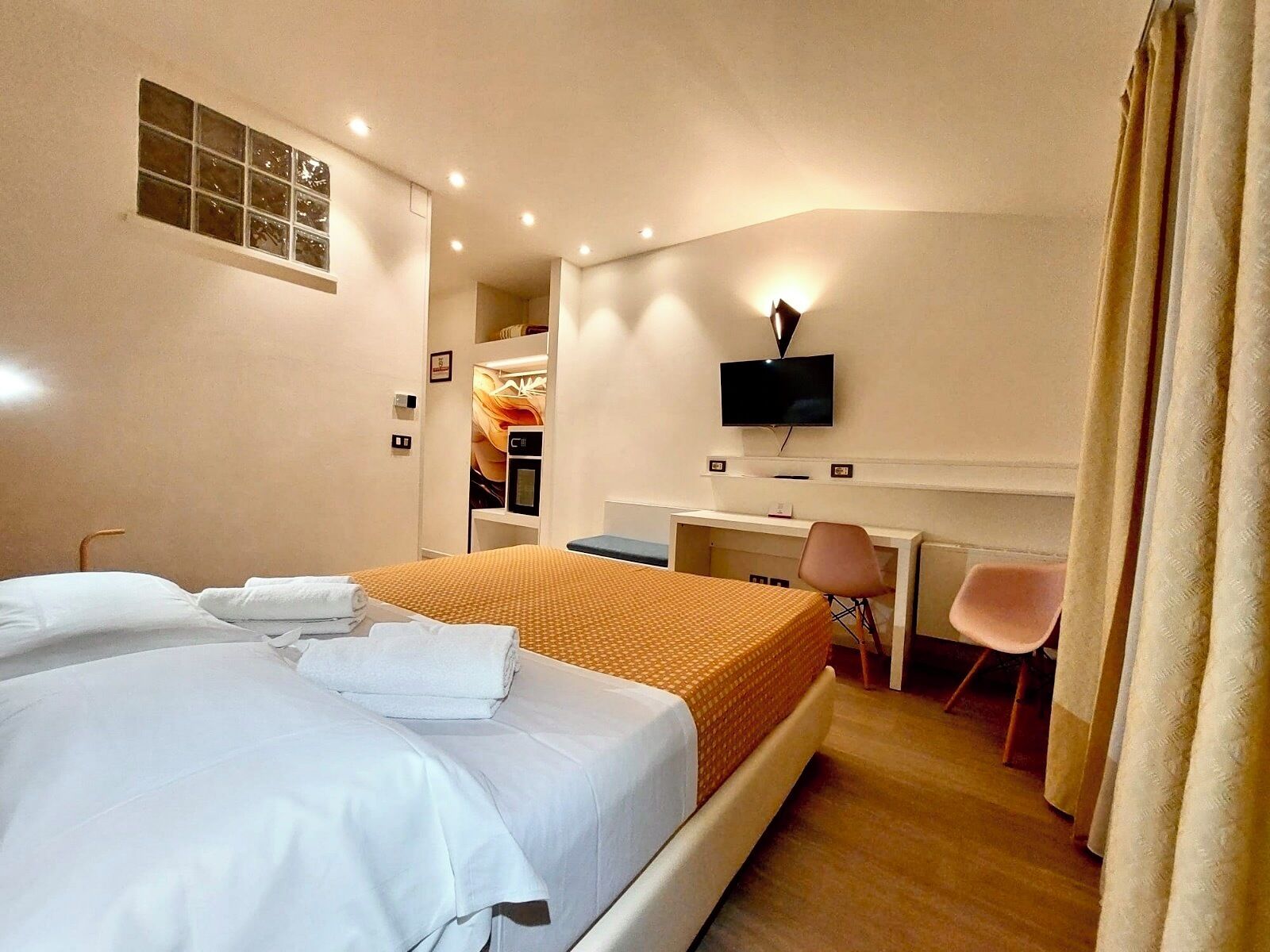 Basic Room, 1 Double or 2 Twin Beds | View from room