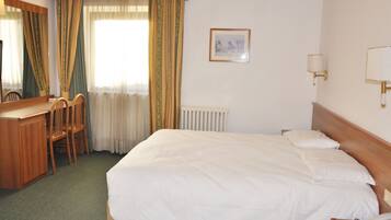 Economy-Doppelzimmer | Bettwäsche aus ägyptischer Baumwolle, hochwertige Bettwaren