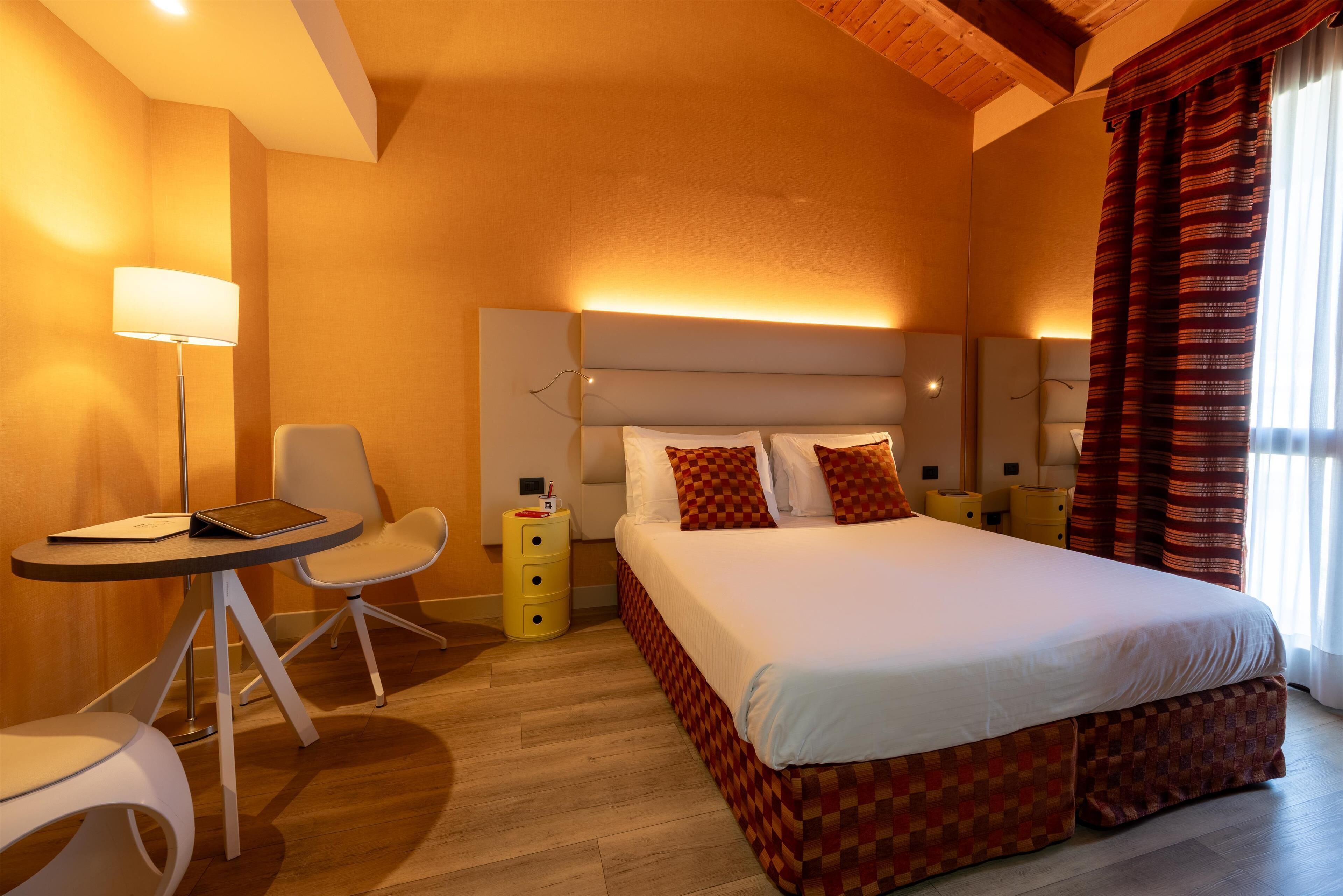 Superior-Doppelzimmer, 1 Queen-Bett | Minibar, Verdunkelungsvorhänge, schallisolierte Zimmer