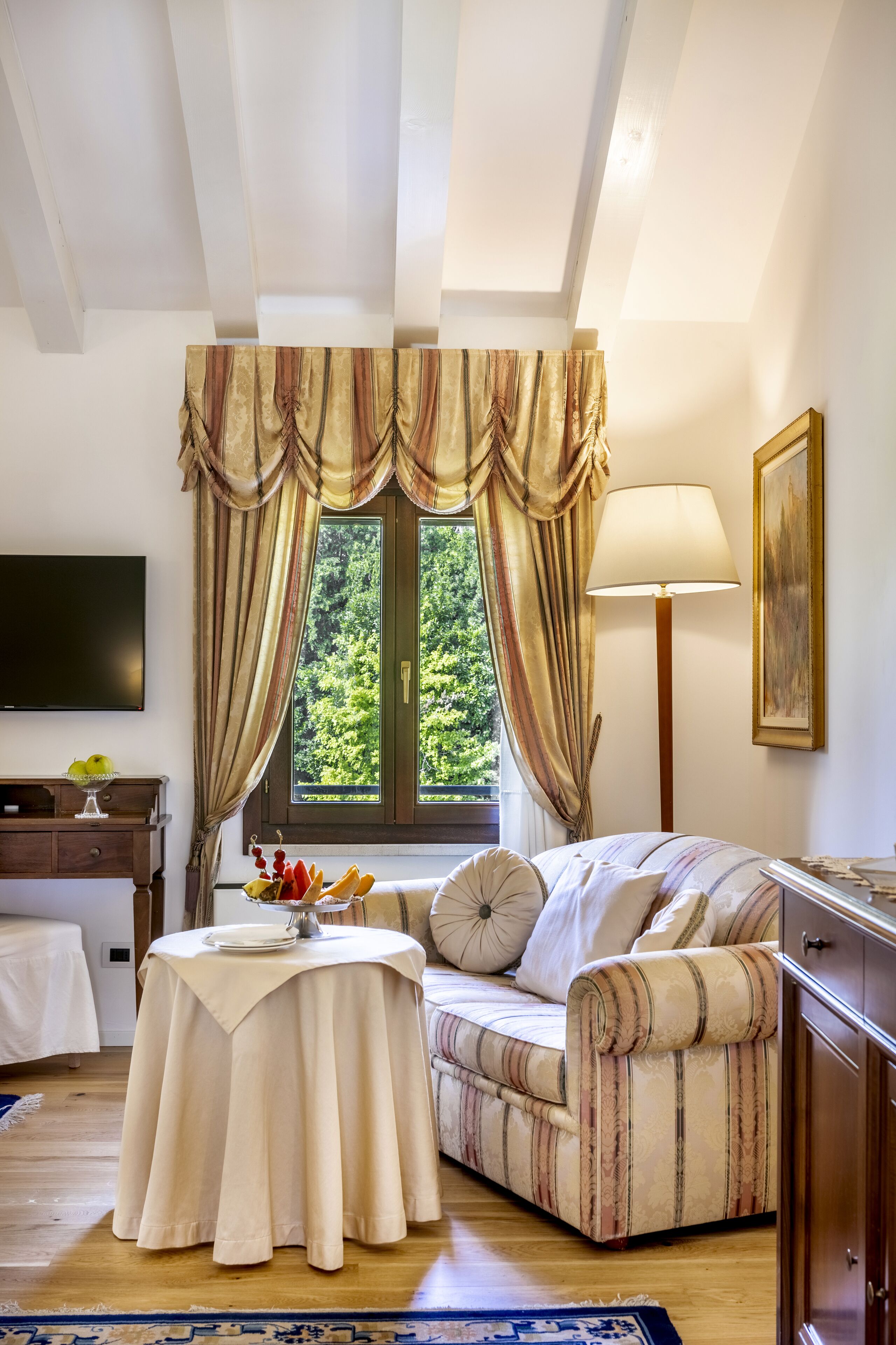 deluxe double room | down duvets, in-room safe, desk, blackout curtains