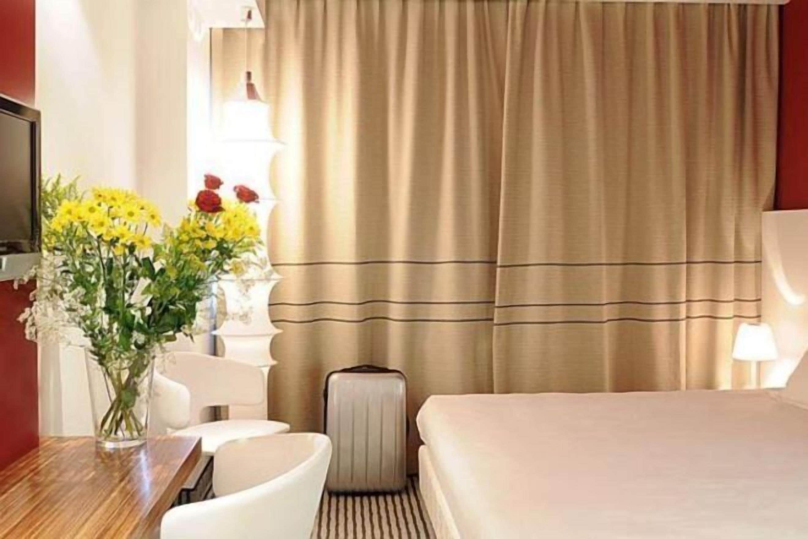 Minibar, in-room safe, desk, blackout curtains