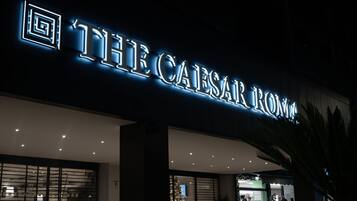 الإطلالة من المنشأة