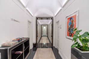 Hallway - Internazionale Domus (Rome)