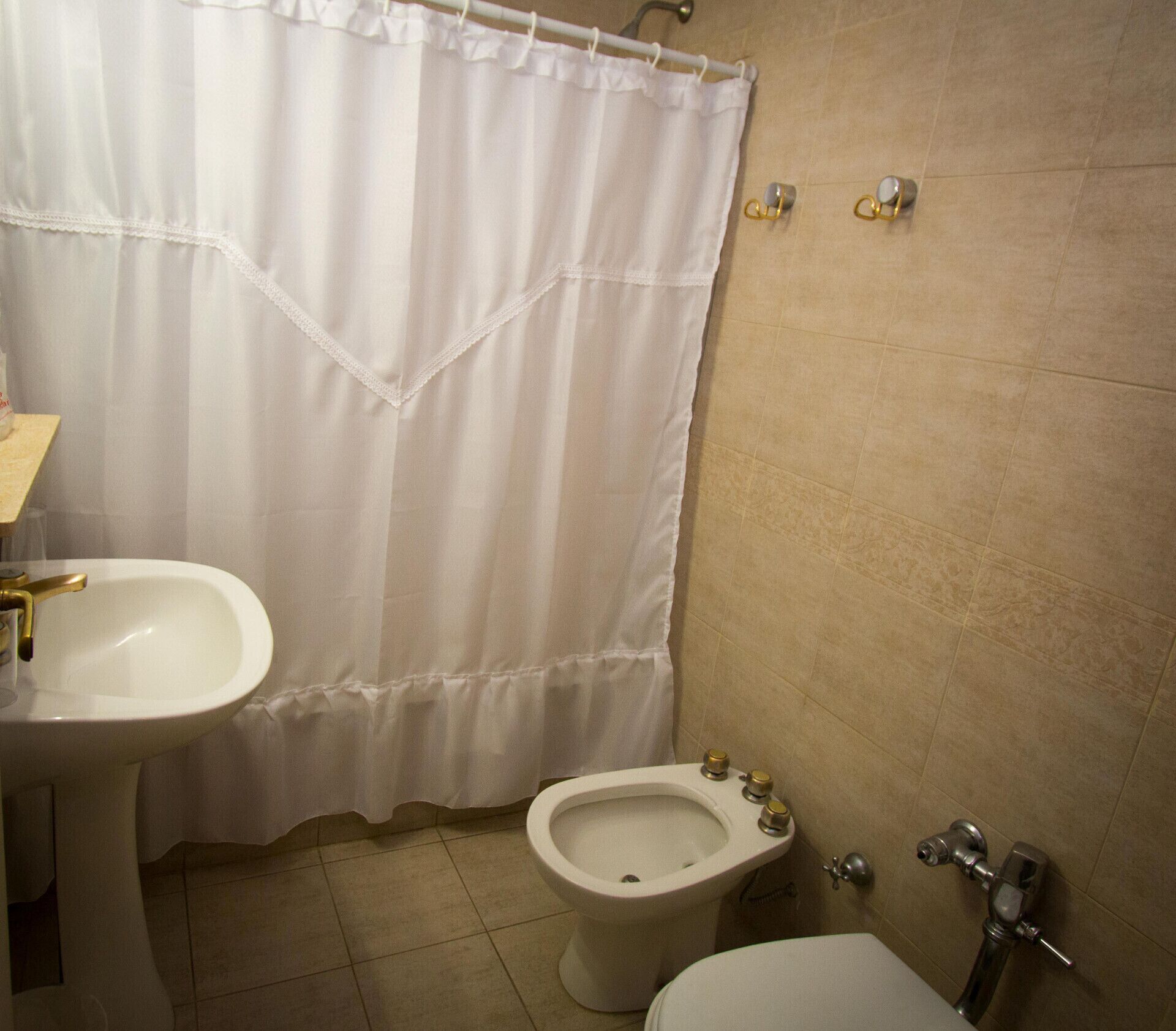 Bathroom | Deep soaking tub, rainfall showerhead, free toiletries, hair dryer
