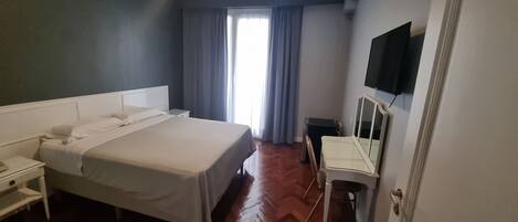 Double Room | In-room safe, blackout drapes, soundproofing, alarm clocks