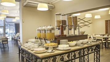Colazione a buffet inclusa, servita tutte le mattine