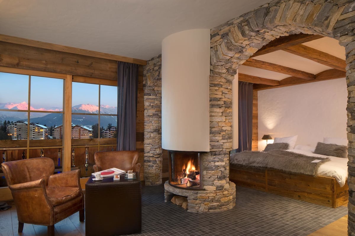 open suite | 1 bedroom, premium bedding, minibar, in-room safe