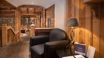 Couples treatment rooms, sauna, steam room, Turkish bath