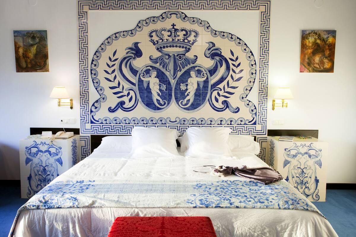 suite | 1 bedroom, minibar, in-room safe, desk