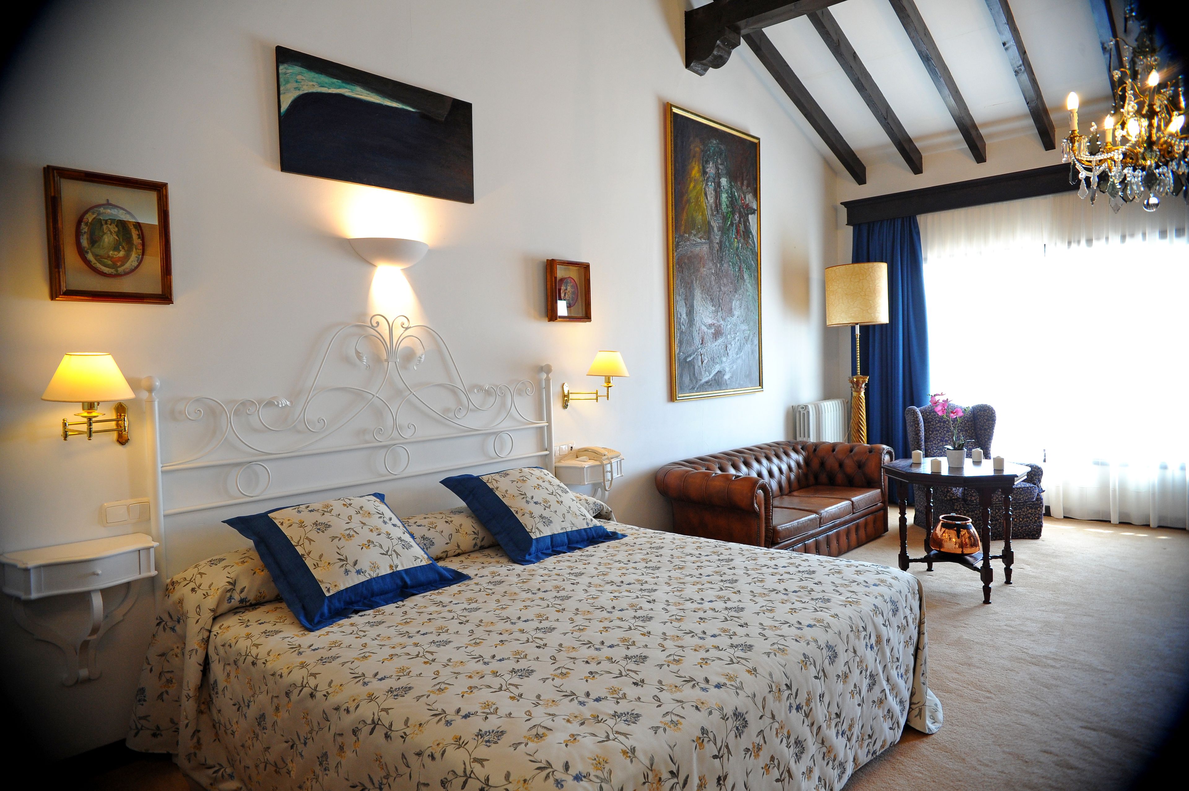 suite | 1 bedroom, minibar, in-room safe, desk