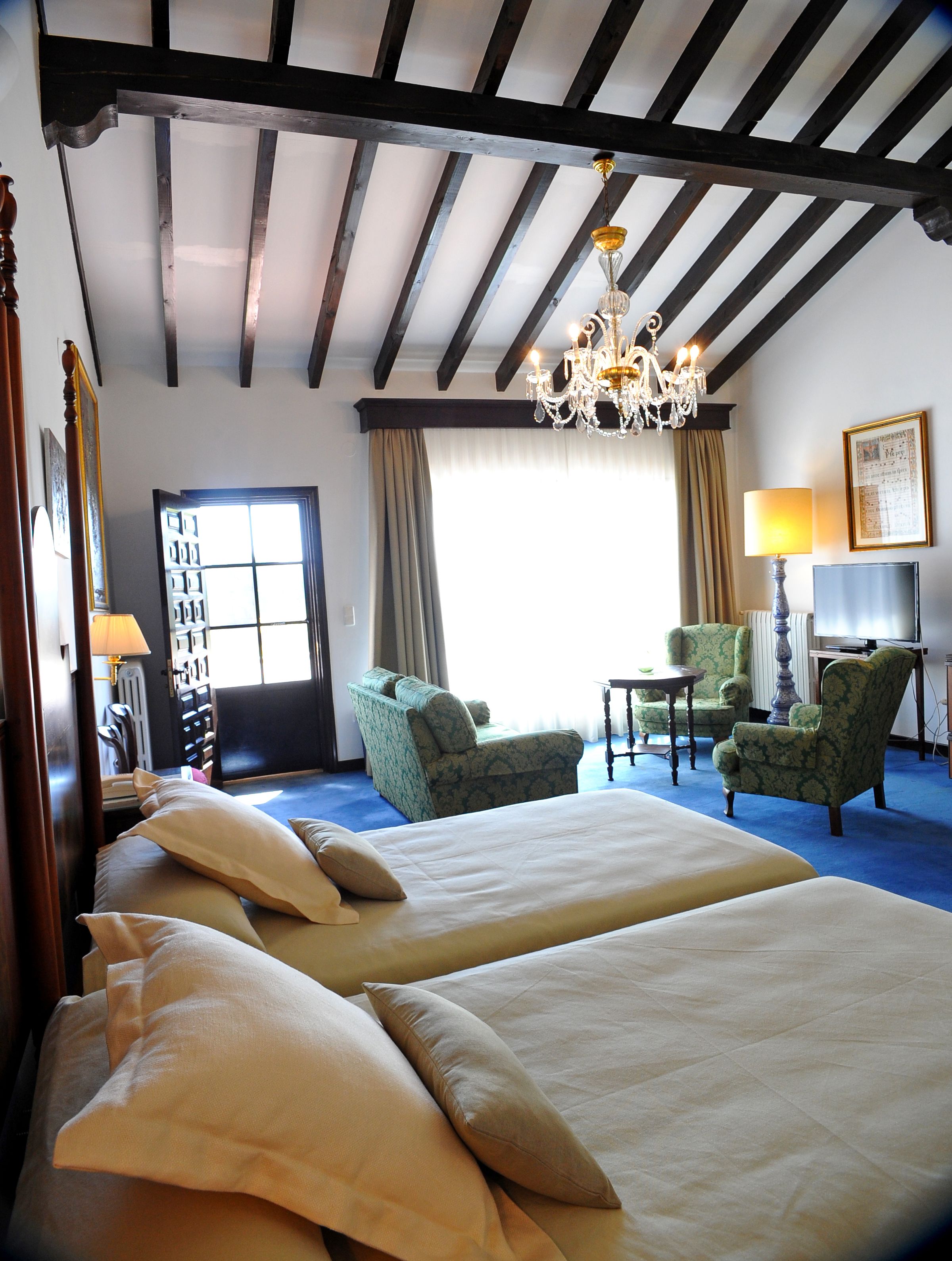 suite | 1 bedroom, minibar, in-room safe, desk