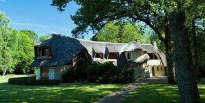 Front of property - Auberge des Templiers (Boismorand)