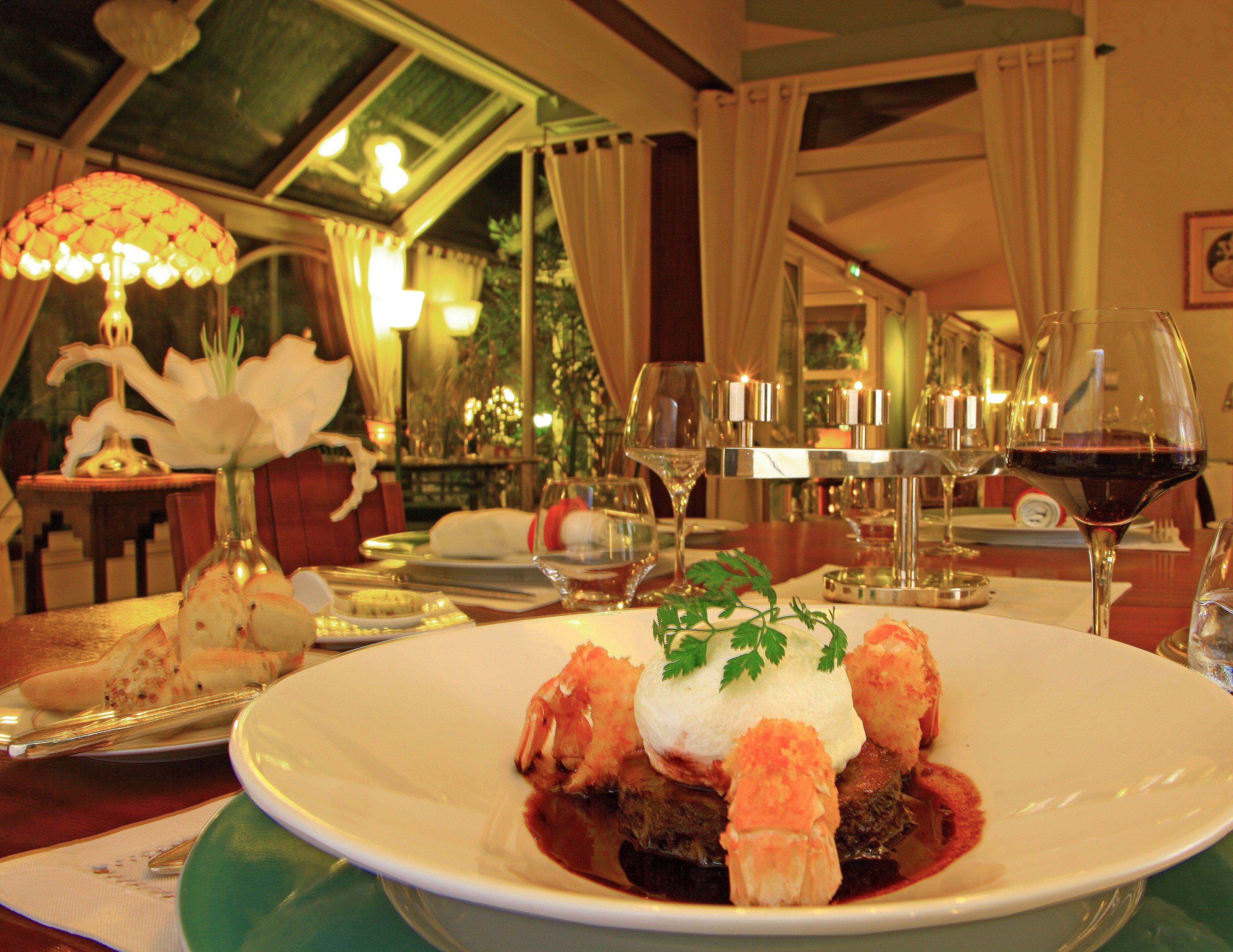 lunch and dinner served, french cuisine