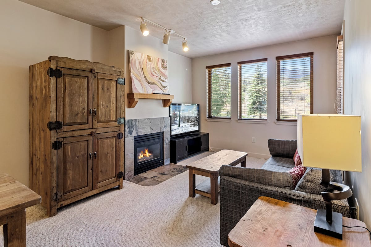 1 Bedroom Condo 205C