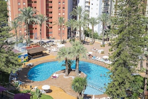 Indoor pool, seasonal outdoor pool, pool umbrellas, sun loungers