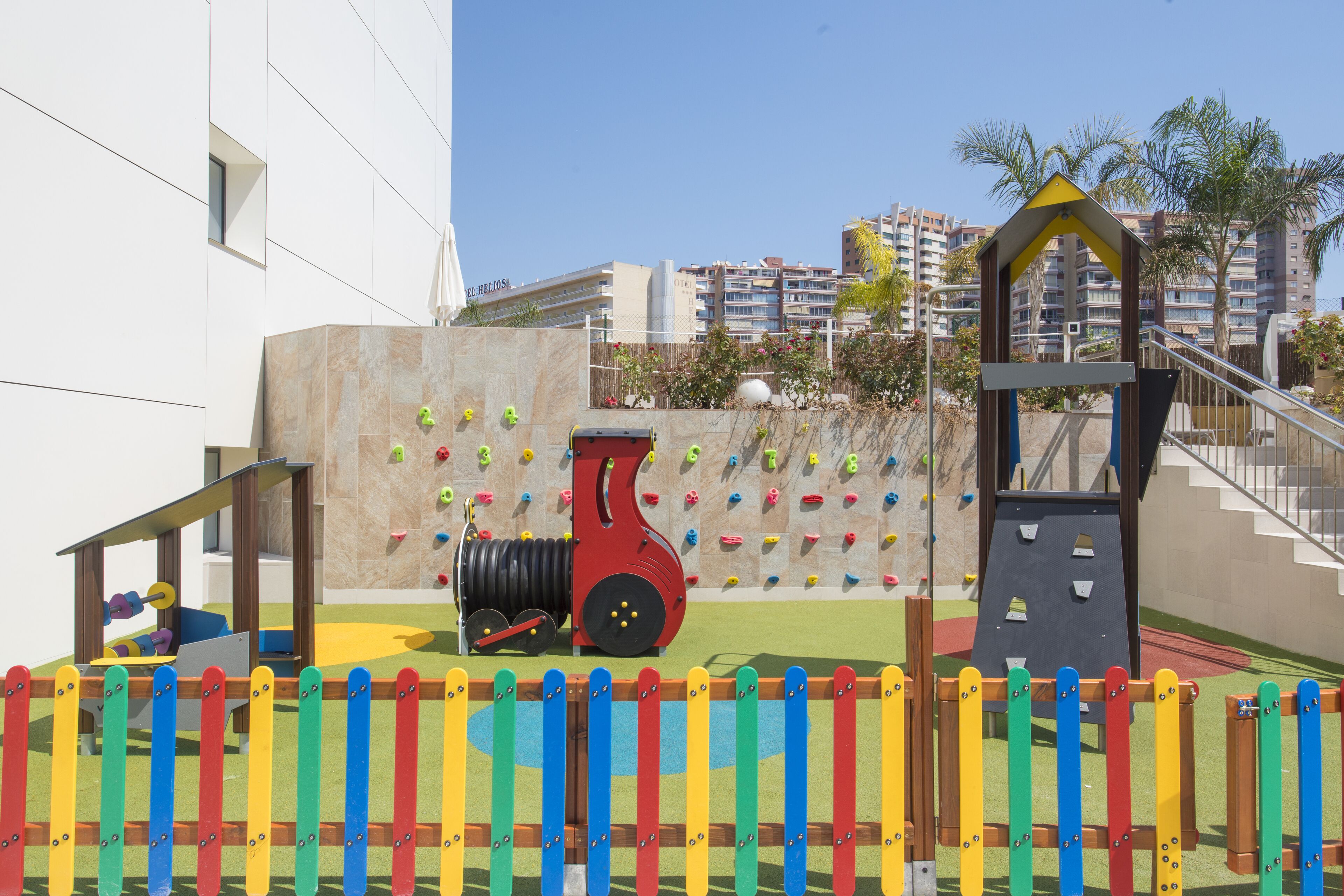 Children’s play area – outdoor