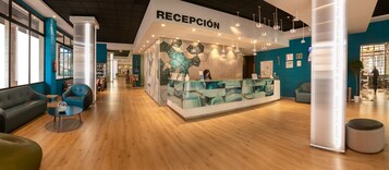 Sala de estar en el lobby