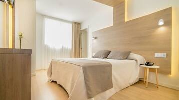 Habitación individual (No Terrace) | Ropa de cama de alta calidad y minibar