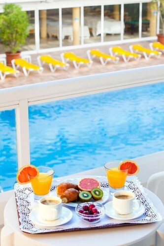 Port Fiesta Park Hotel