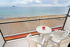 Unclassified image, 2 of 83, button - Marconi (Benidorm)