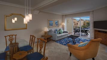 Premium bedding, pillow-top beds, in-room safe, free cots/infant beds