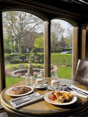 Ferdiglaget frokost hver dag (mot et tillegg)