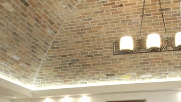 Soins corporels, massages aux pierres chaudes