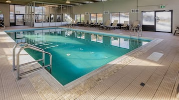 Indoor pool, open 7:00 AM to 10:00 PM, sun loungers