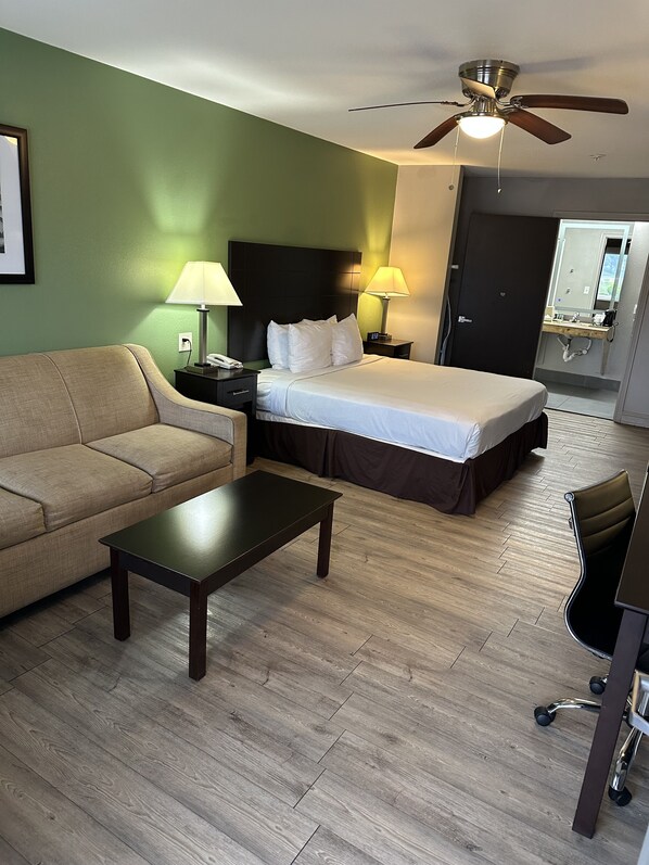 Premium bedding, in-room safe, individually furnished, desk