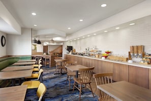 Café da manhã continental grátis todos os dias