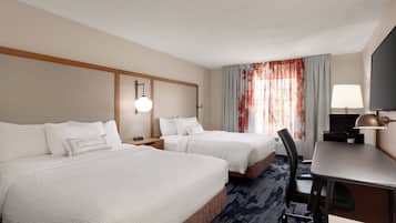 Premium bedding, desk, iron/ironing board, free cots/infant beds