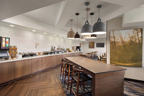 Desayuno continental incluido todos los días