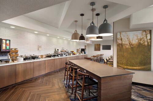 Fairfield Inn and Suites by Marriott Wheeling St Clairsville