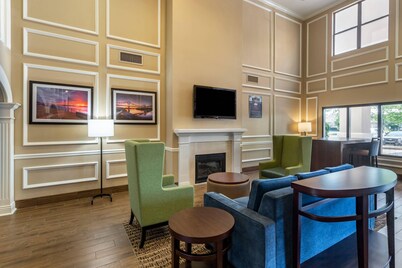 Comfort Suites Southaven - Memphis South