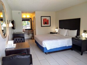 Standard Room, 1 King Bed, Non Smoking