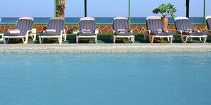 Outdoor pool - Resort Sur Beach Holiday (Sur)