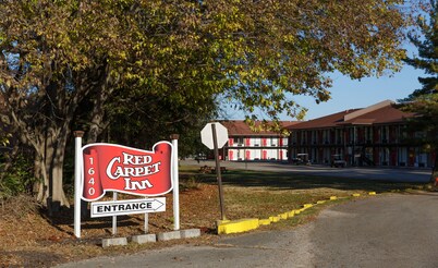 Red Carpet Inn - Louisville